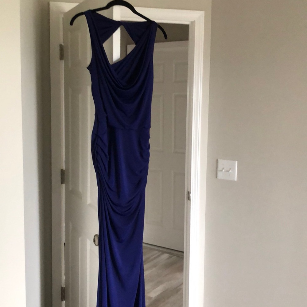 Show stopping BCBGMAXAZRIA dress!